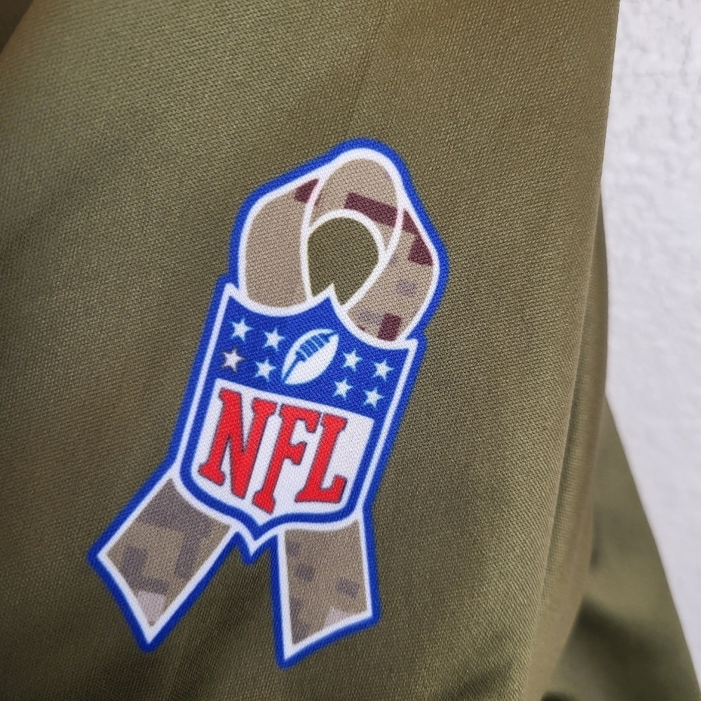 Washington Commanders Logo (Retired) Jersey Featuring Young #99 Size XXL - Picture 4 of 9
